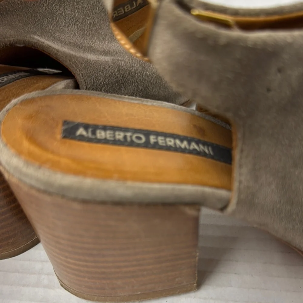 Women's Alberto Fermani Suede Peep Toe Sandals 36.5